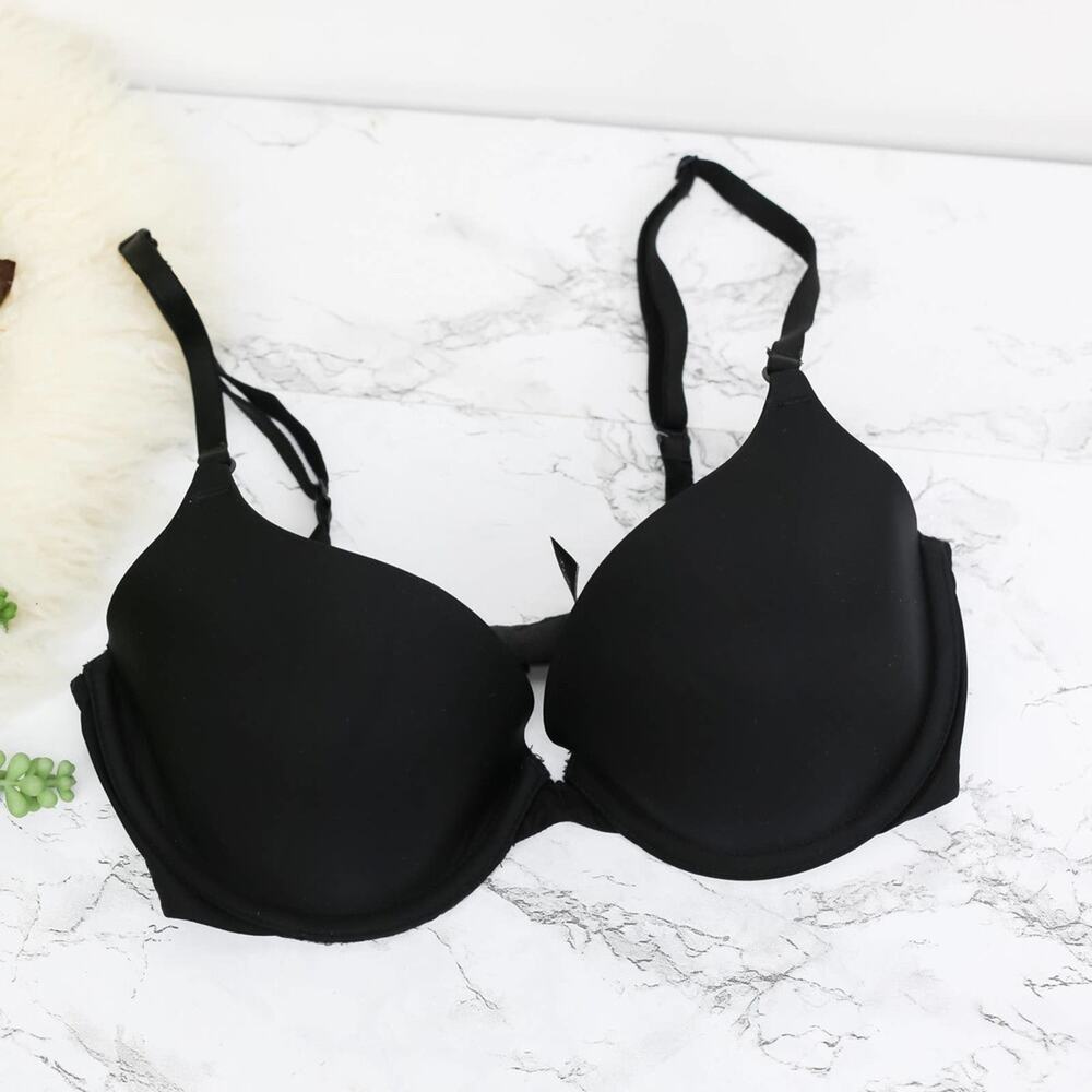 Victoria's Secret Black Demi Bra 32D Underwire Adjustable Straps